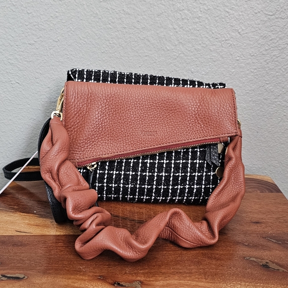 Hammitt Handbags - HAMMITT Dillon Sml Crossbody tan leather/ tweed /brushed gold hammered zipper